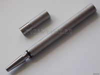 Шариковая ручка с сложенным стержнем